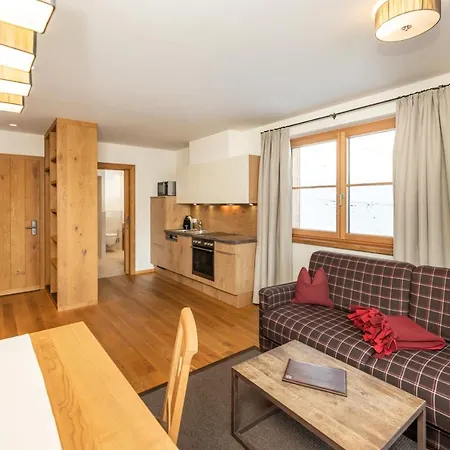 Alphus Apartment *